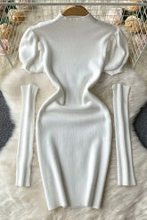 Robe moulante tricotée à manches bouffantes